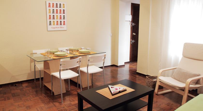 Apartamentos Callecultura Madrid Rum bild